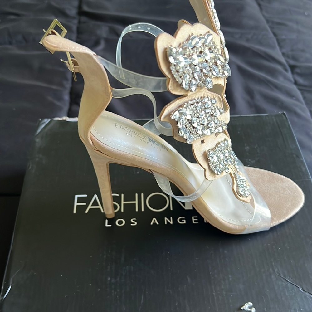 Nude crystal heels from fashion nova. NEVER BEEN WORN